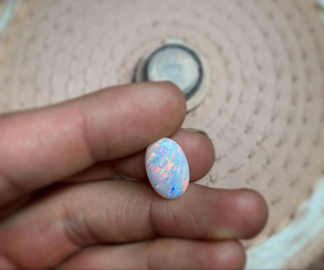 Weiße Opale kaufen | Natürliche australische White Opals - Masterpiece Opals Store