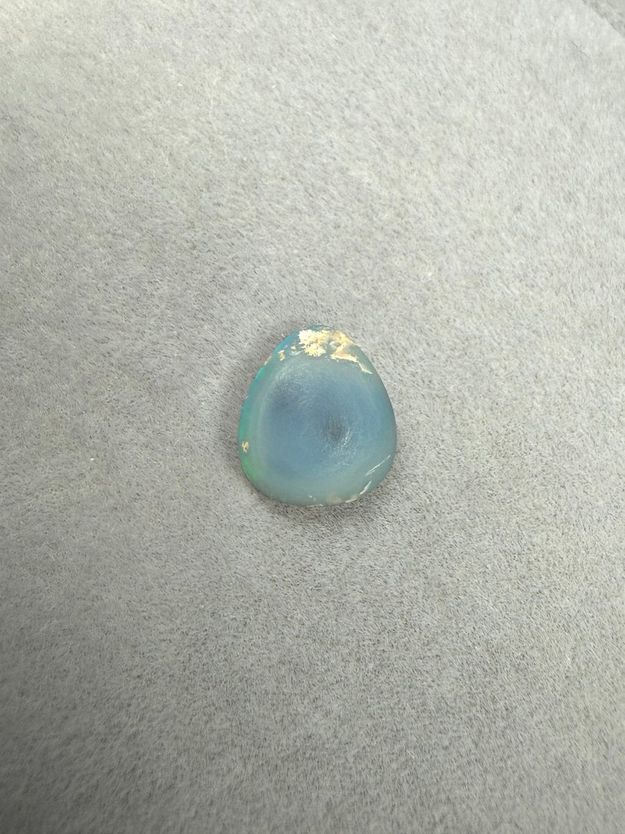 1.5ct Solid Dark Opal – Blau - Grünes Farbspiel - Masterpiece Opals Store