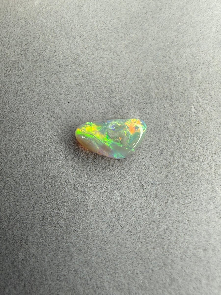 1.5ct Solid Dark Opal Multicolor – Freiform - Masterpiece Opals Store