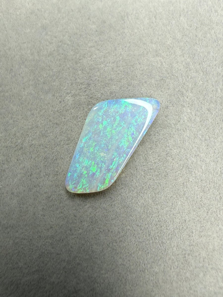 2,5 ct Natürlicher Crystal Opal Edelstein - Masterpiece Opals Store