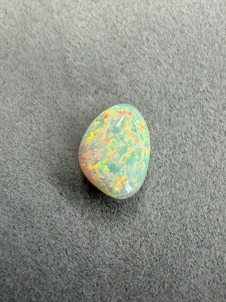 2.5ct White Opal Pink Fire - Masterpiece Opals Store