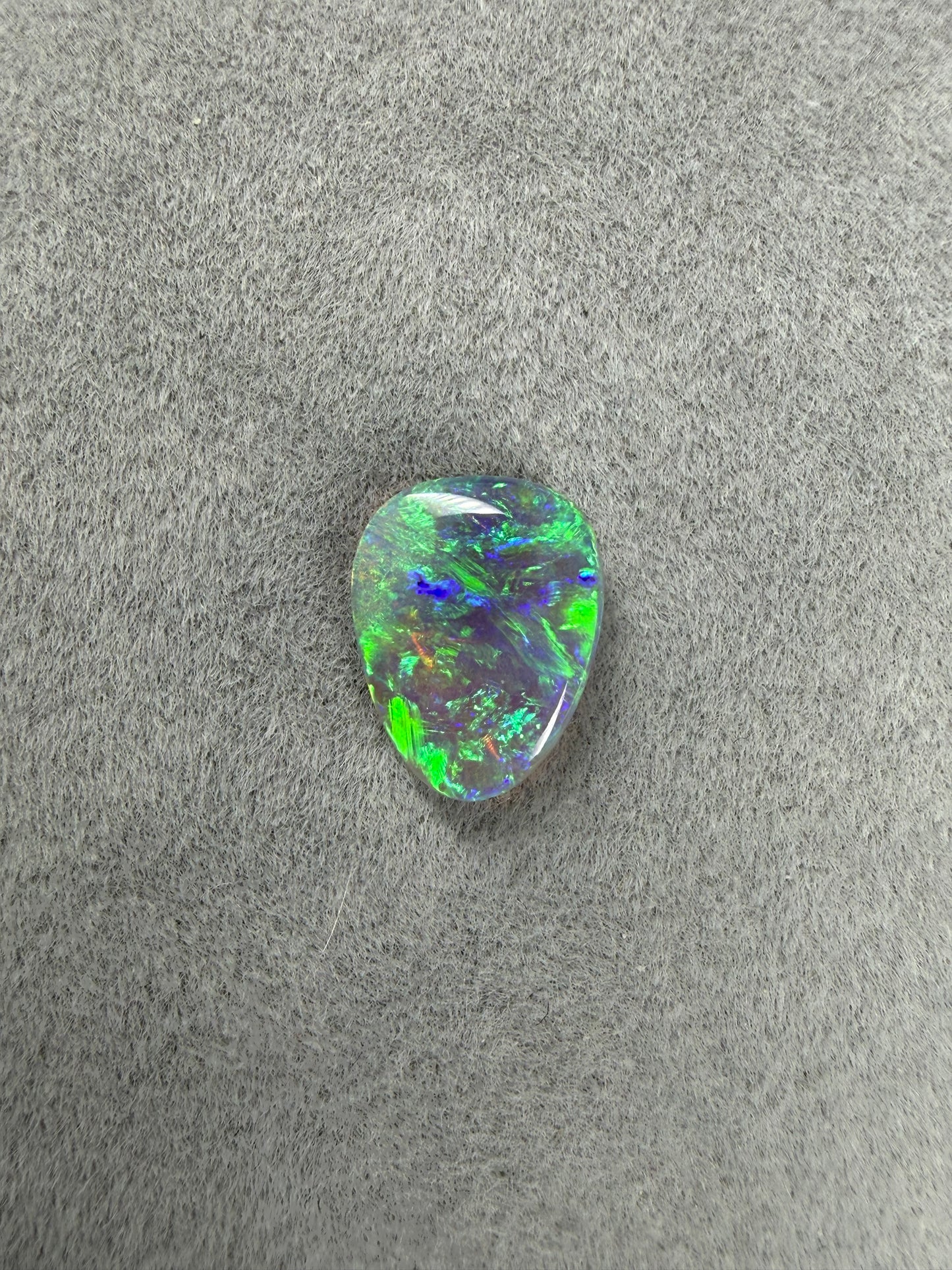 lightning-ridge-crystal-opal-0-9ct-mehrfarbiges-feuer