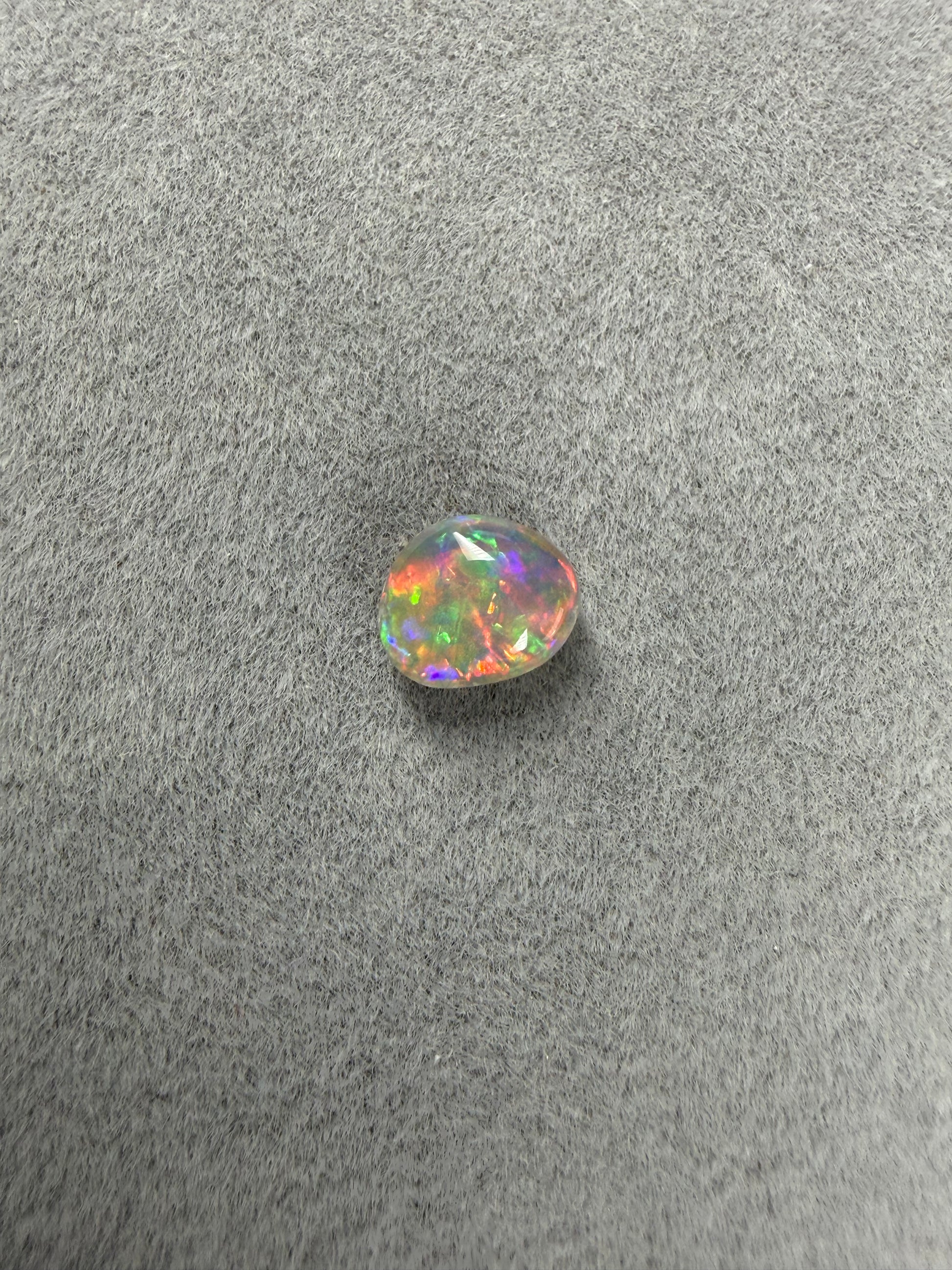 Lightning Ridge Dark Opal | Rot-Grün-Blau Farbspiel