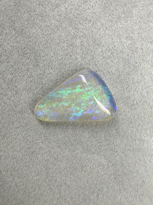 Australischer Crystal Opal 3.3 ct – Blau-Grünes Farbspiel