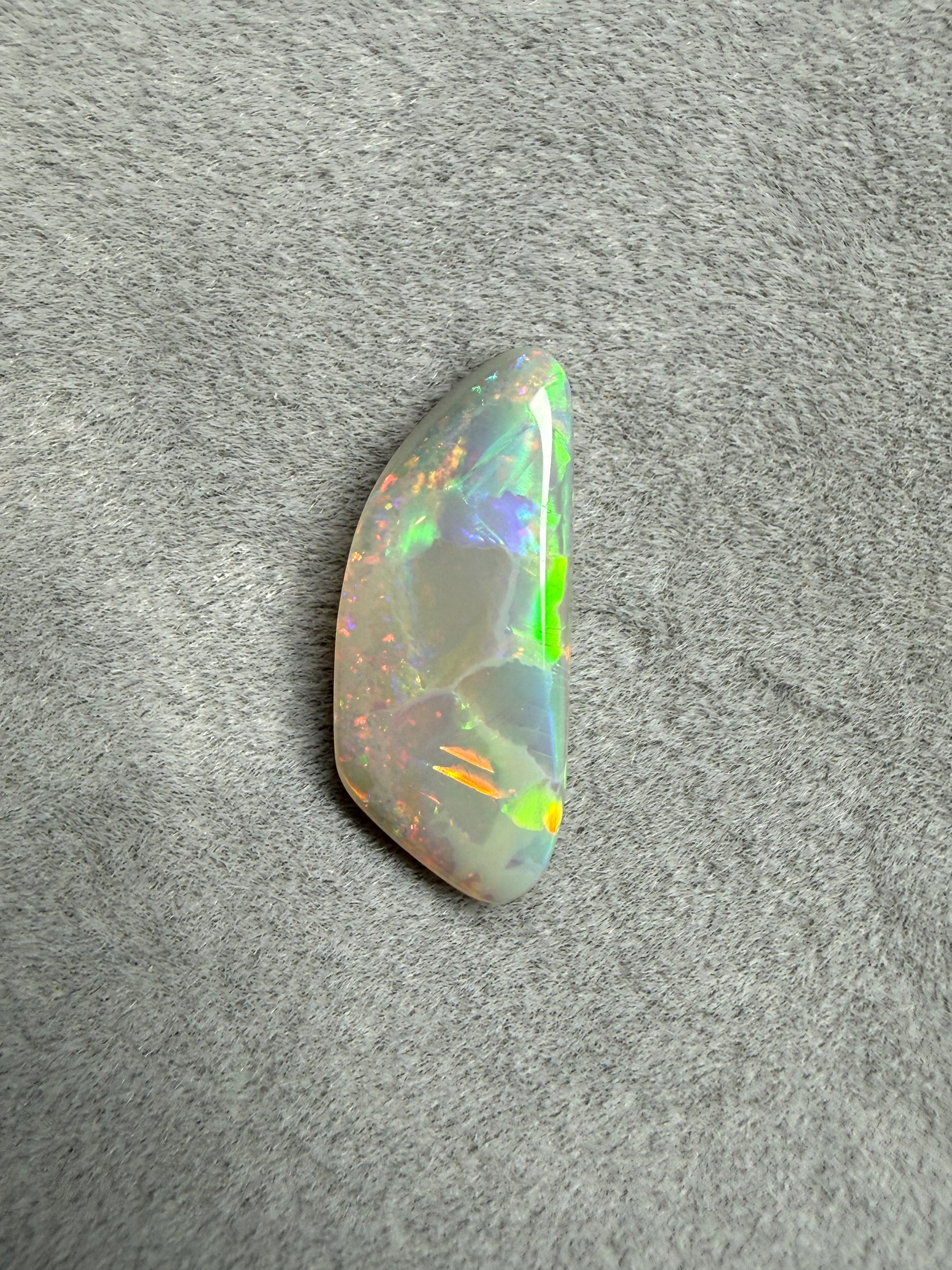 1.6ct Solider Dunkler Opal Freiform von Masterpiece Opals Store