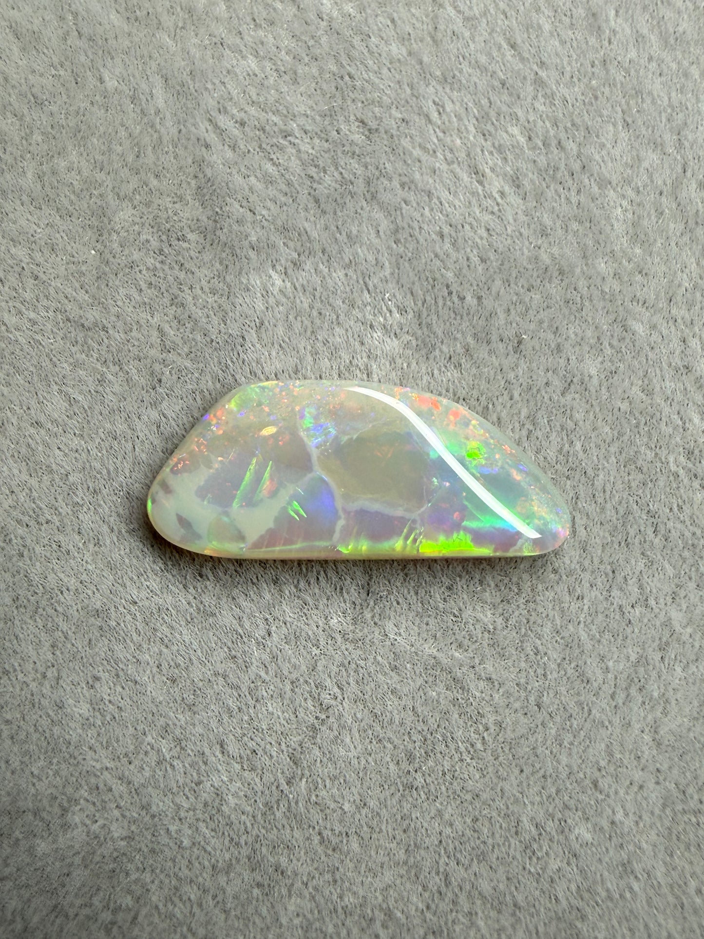 1.6ct Solider Dunkler Opal Freiform von Masterpiece Opals Store