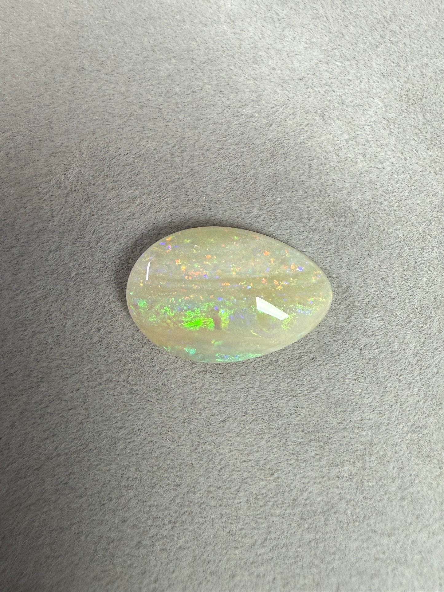 4.3ct Solider Weißer Opal von Masterpiece Opals Store