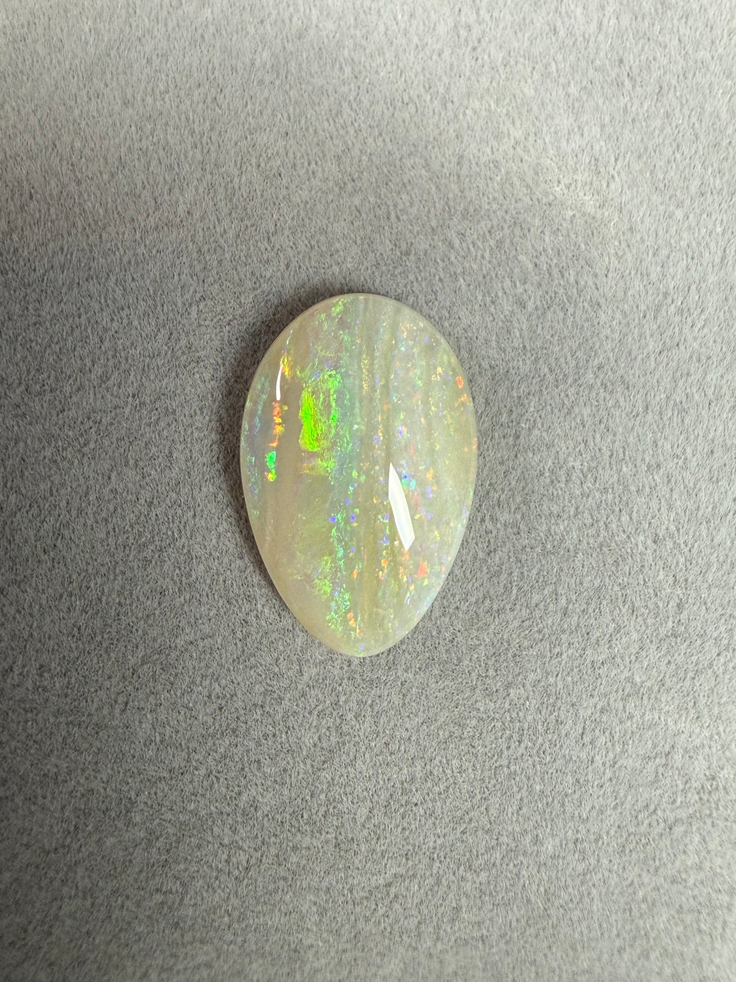 4.3ct Solider Weißer Opal von Masterpiece Opals Store