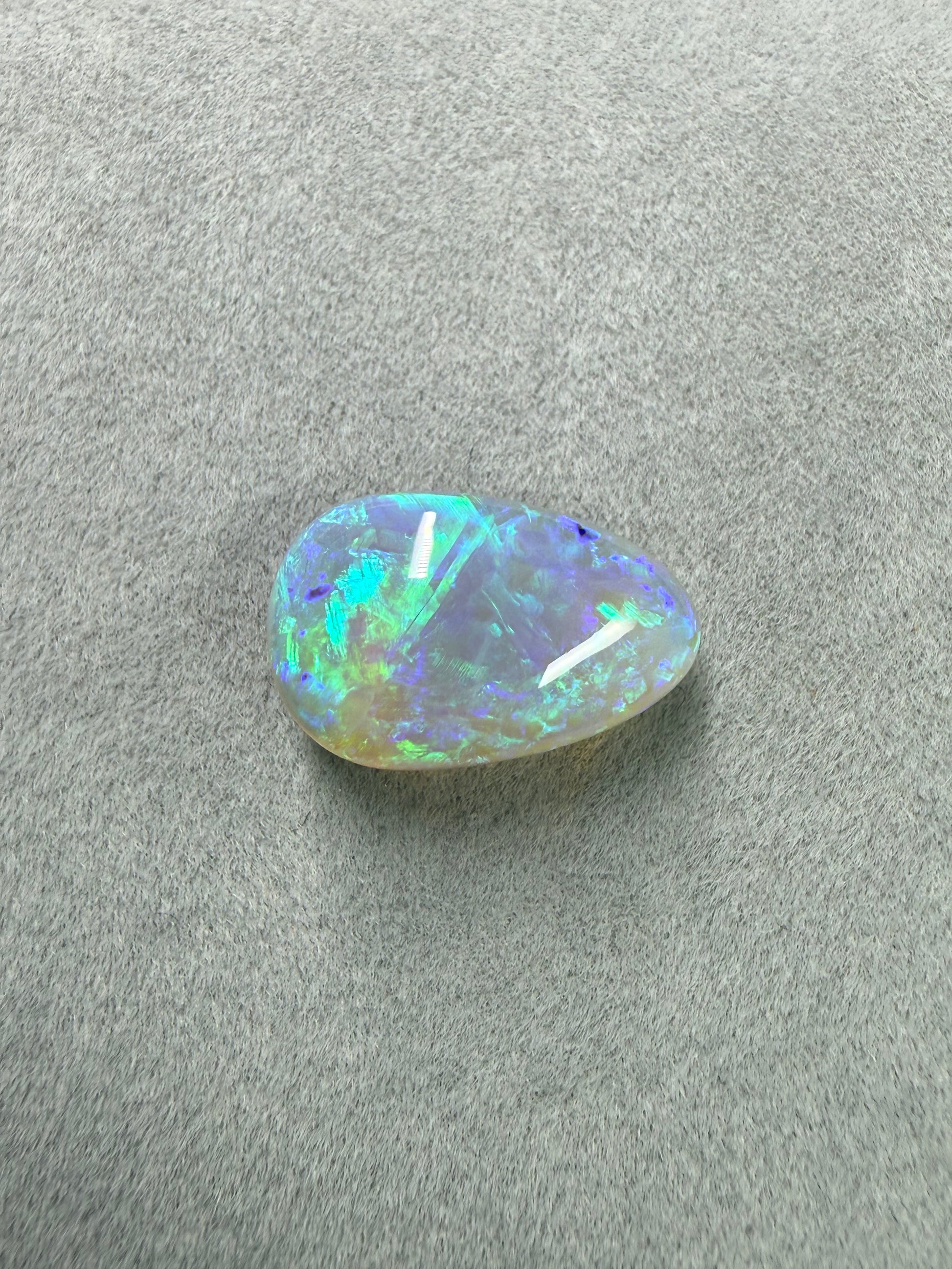 5.3ct Solider Dunkler Kristallopal von Masterpiece Opals Store