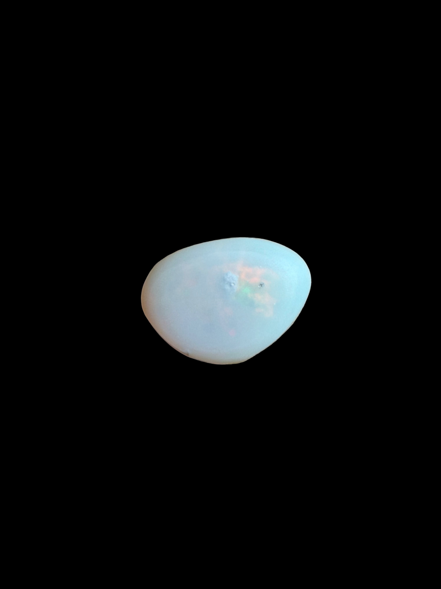 2.5ct White Opal Pink fire