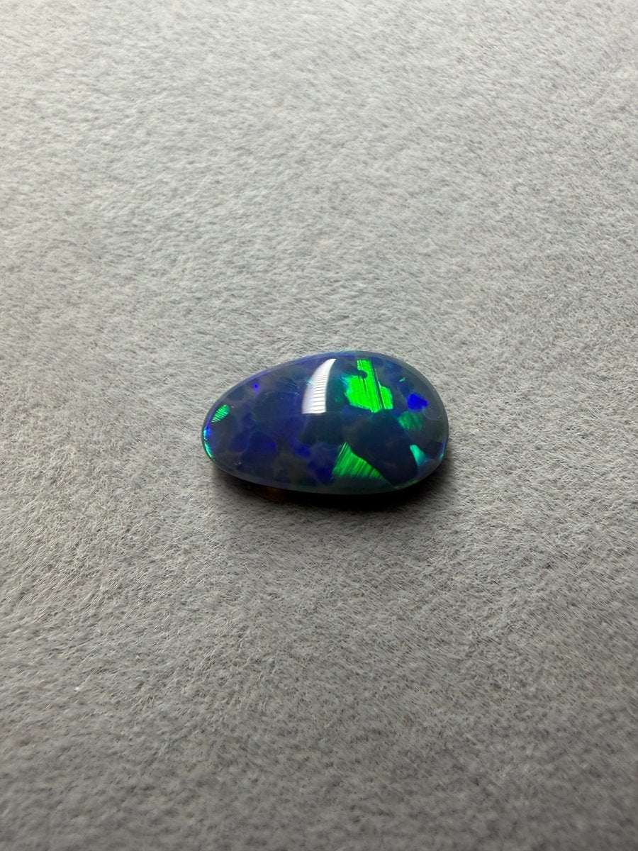 Black Opal 1.2 ct | Gem-Qualität - Masterpiece Opals Store