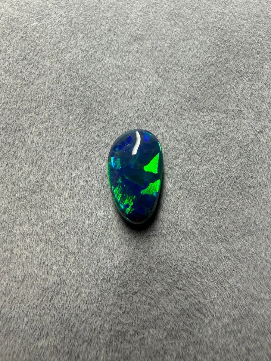 Black Opal 1.2 ct | Gem-Qualität - Masterpiece Opals Store