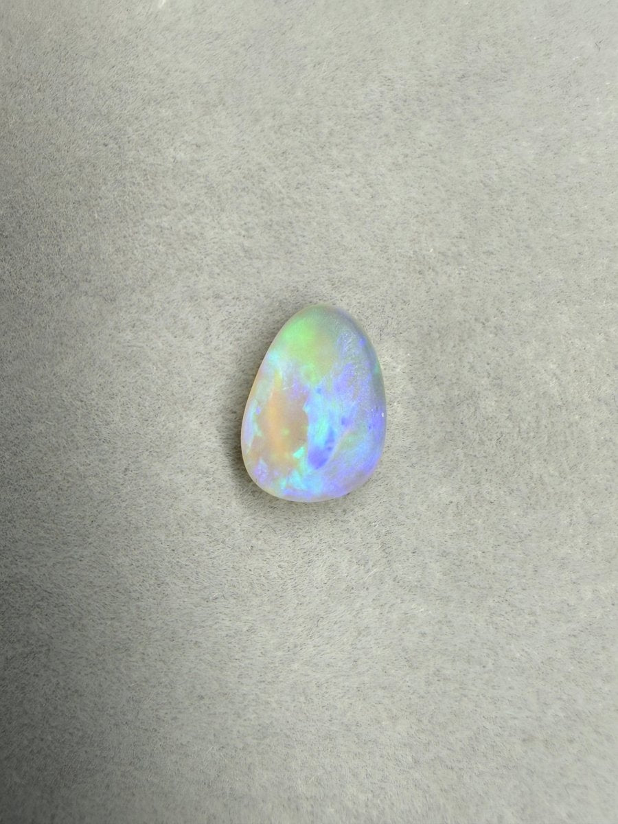 Freiform Crystal Opal Edelstein – 2,2 ct - Masterpiece Opals Store