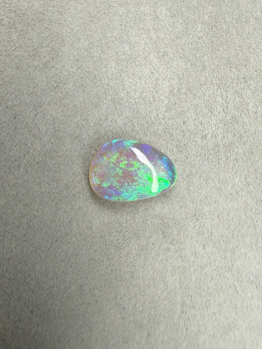 Freiform Crystal Opal Edelstein – 2,2 ct - Masterpiece Opals Store
