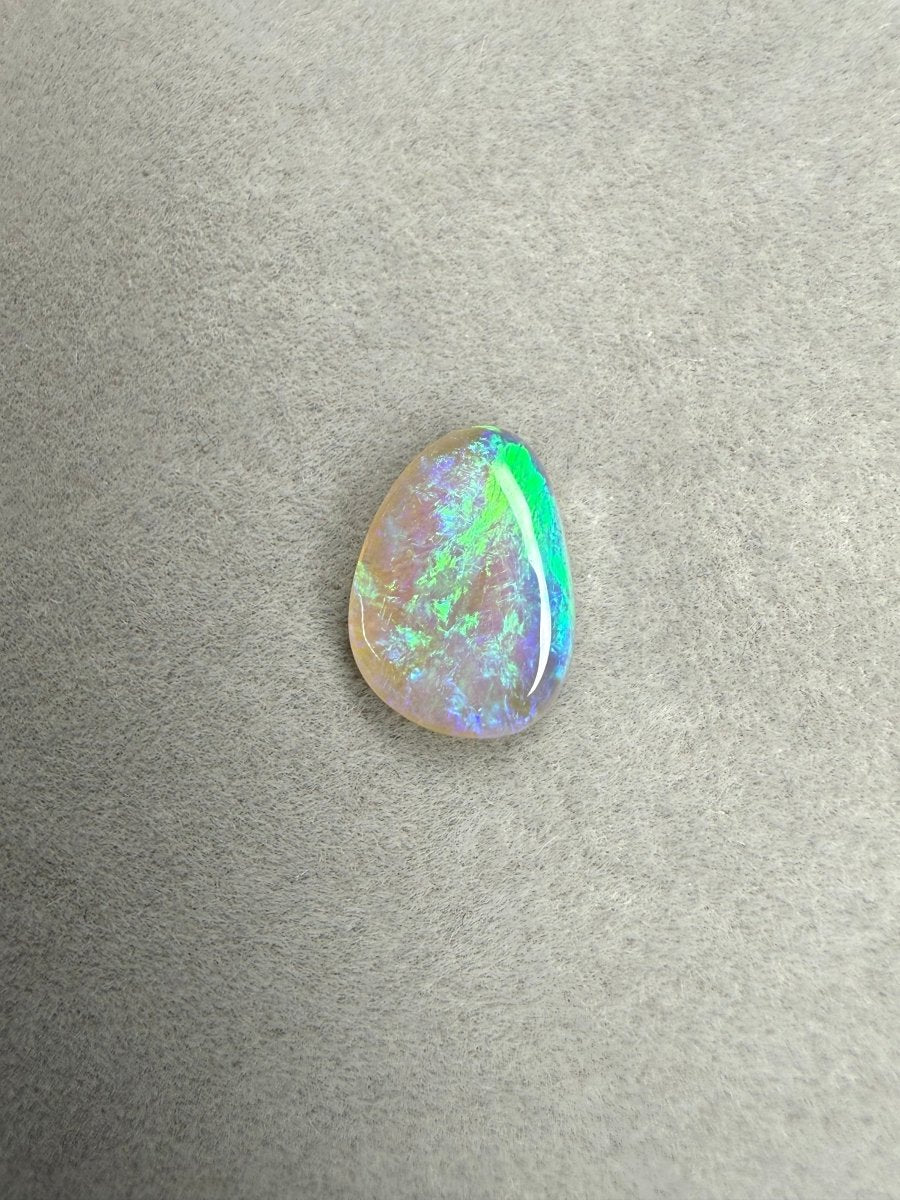 Freiform Crystal Opal Edelstein – 2,2 ct - Masterpiece Opals Store