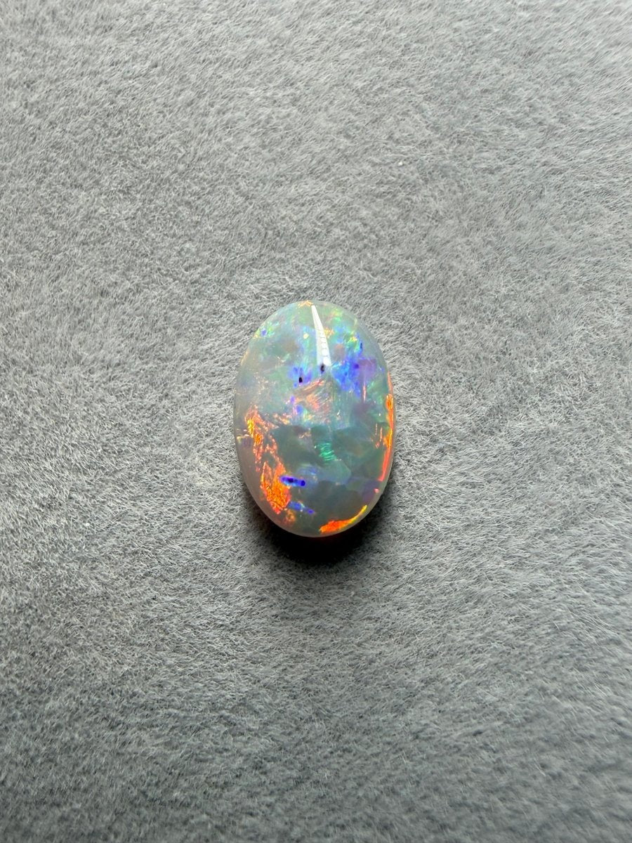 Lightning Ridge Dark Opal 1 ct | Ovales Multicolor-Farbspiel - Masterpiece Opals Store