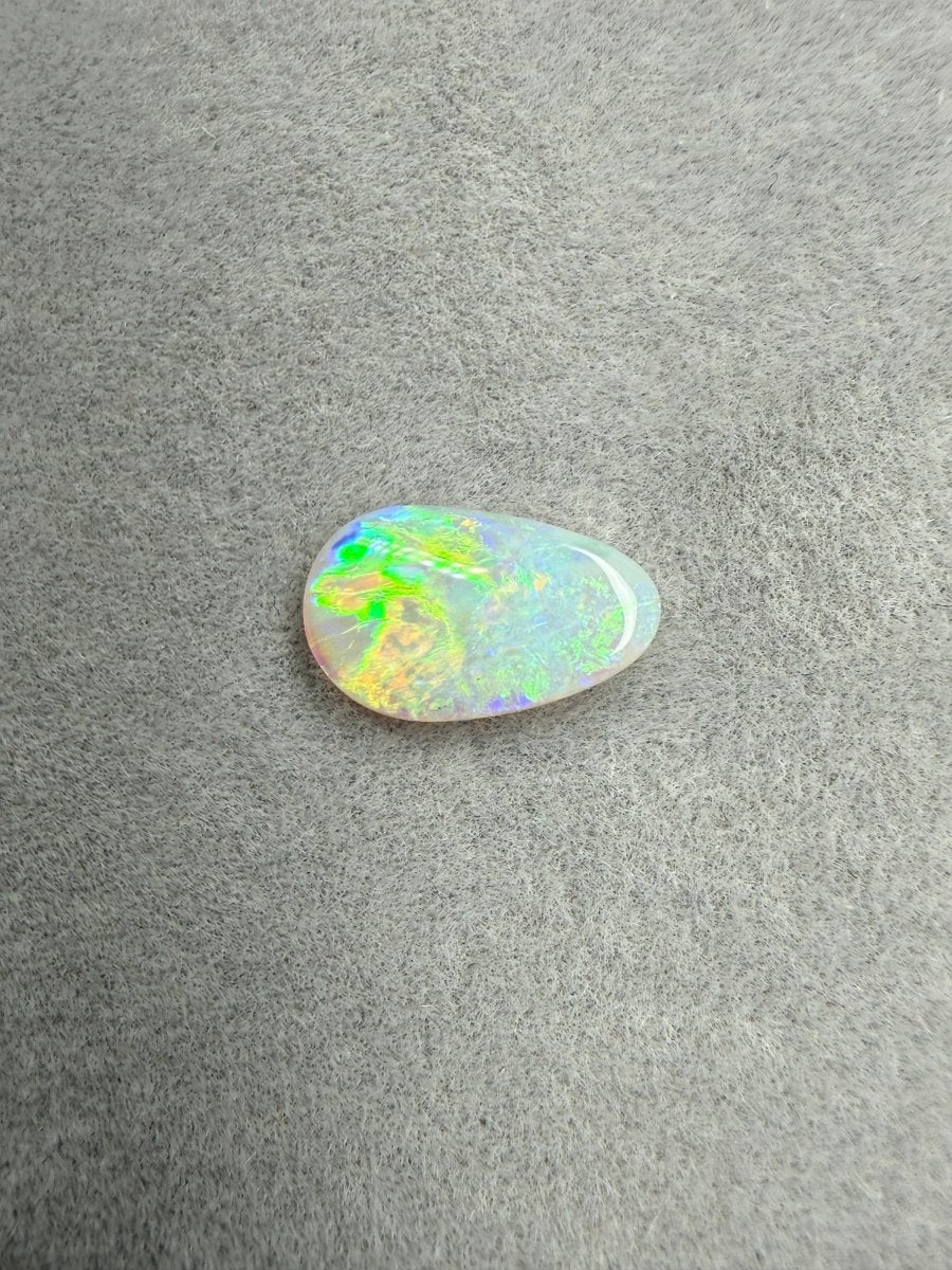 Solid Crystal Opal - mehrfarbig - Masterpiece Opals Store